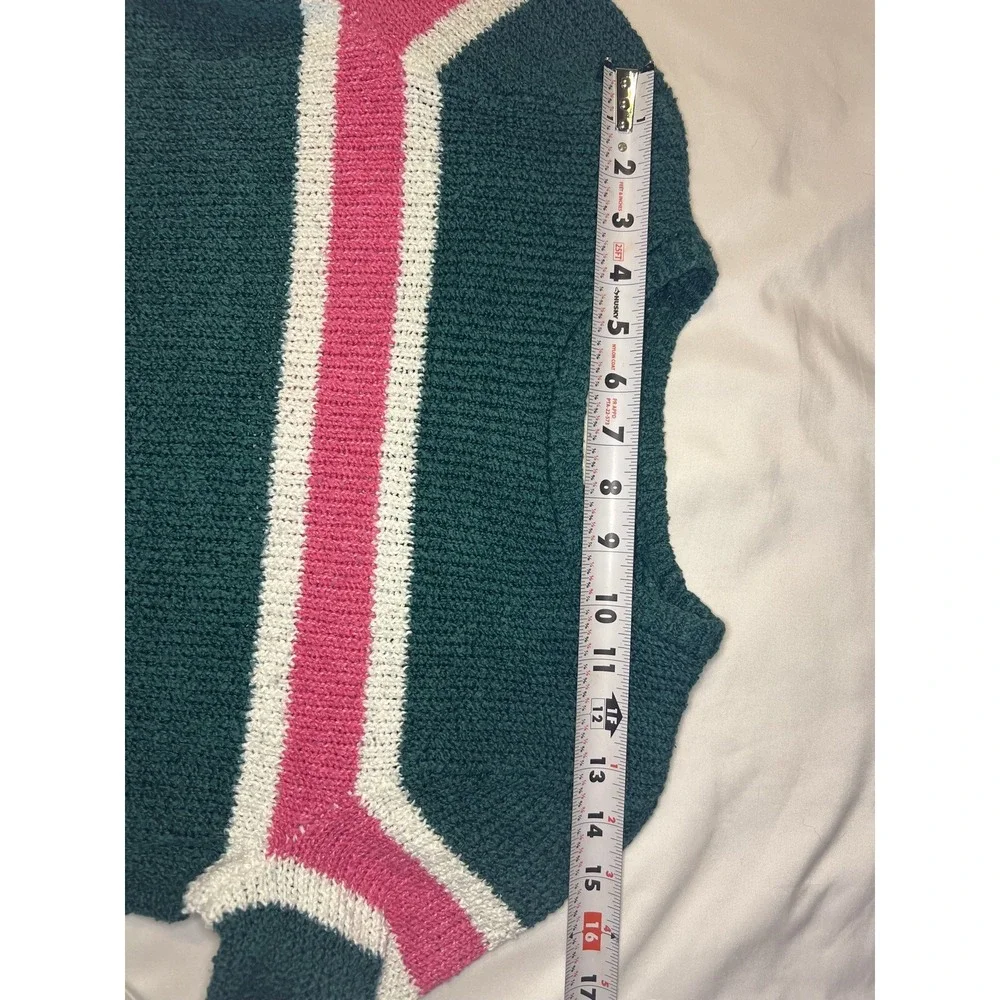 Abercrombie Kids Size 13/14 Girls Long Sleeve Sweater Green with white and pink